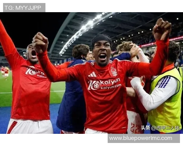 西甲激战曼联逆转那不勒斯红牌争议引发全场热议