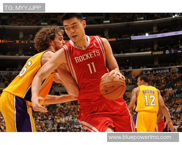 豪雅姚明携手共创篮球传奇展现运动与时尚完美结合的魅力之旅